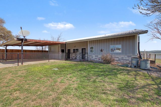 303 Lakeshore LOOP, Tow, TX 78672