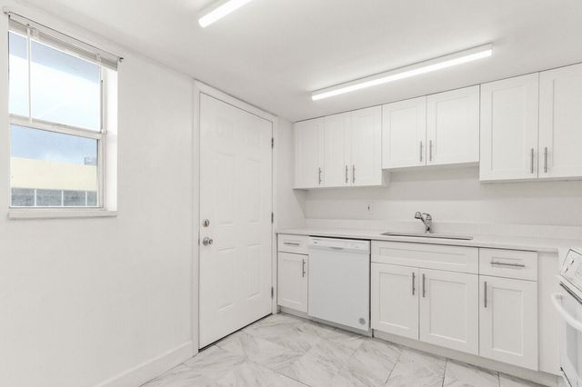 4500 N Flagler Drive B16, West Palm Beach, FL 33407