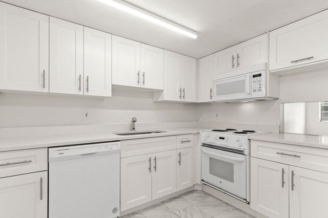 4500 N Flagler Drive B16, West Palm Beach, FL 33407