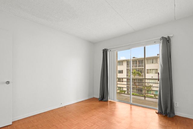 4500 N Flagler Drive B16, West Palm Beach, FL 33407