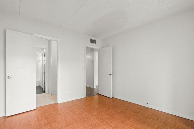 4500 N Flagler Drive B16, West Palm Beach, FL 33407