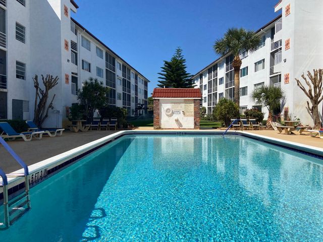 4500 N Flagler Drive B16, West Palm Beach, FL 33407