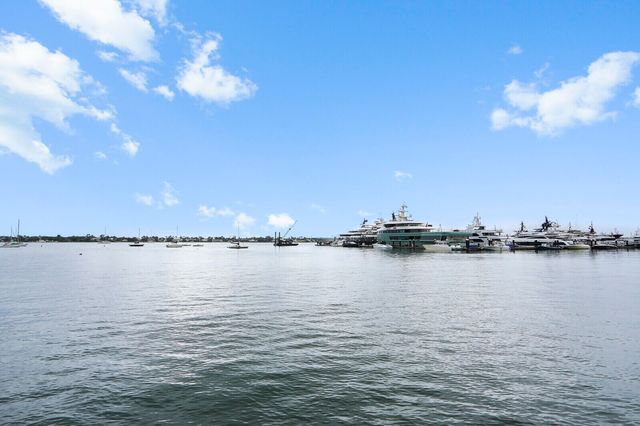 4500 N Flagler Drive B16, West Palm Beach, FL 33407