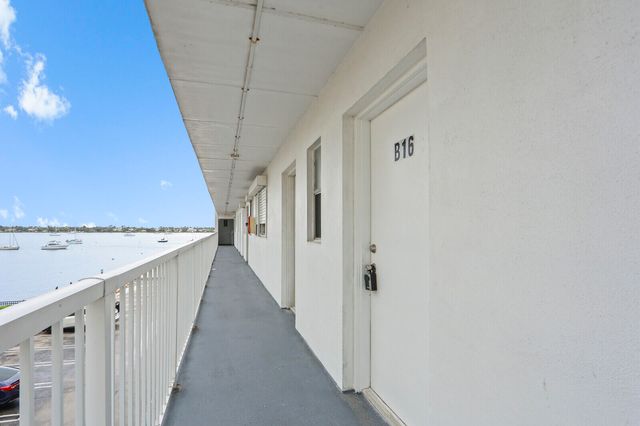 4500 N Flagler Drive B16, West Palm Beach, FL 33407