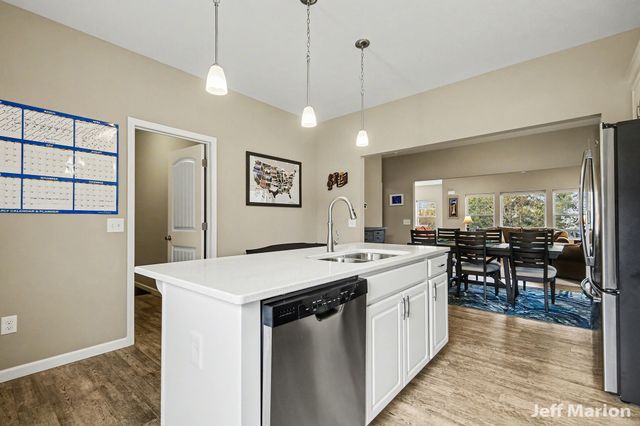 2125 Kensington Park Circle, Holland City, MI 49423