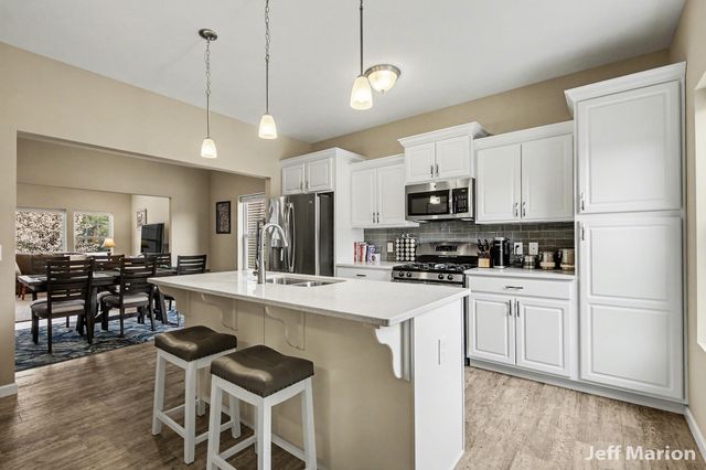 2125 Kensington Park Circle, Holland City, MI 49423