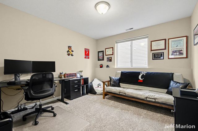 2125 Kensington Park Circle, Holland City, MI 49423