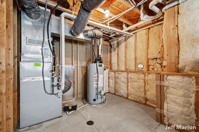 2125 Kensington Park Circle, Holland City, MI 49423