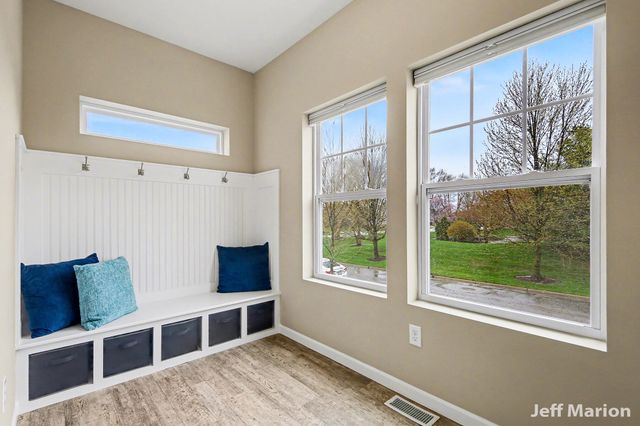 2125 Kensington Park Circle, Holland City, MI 49423