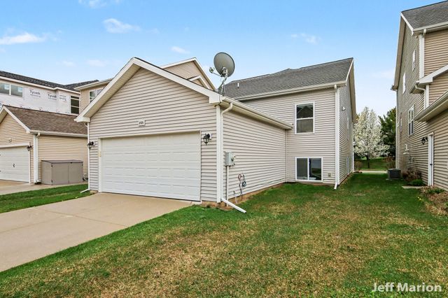 2125 Kensington Park Circle, Holland City, MI 49423