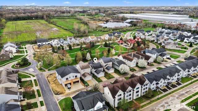 2125 Kensington Park Circle, Holland City, MI 49423