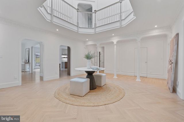 10821 BARN WOOD LN, Potomac, MD 20854