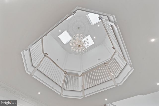 10821 BARN WOOD LN, Potomac, MD 20854