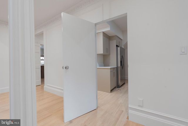 10821 BARN WOOD LN, Potomac, MD 20854