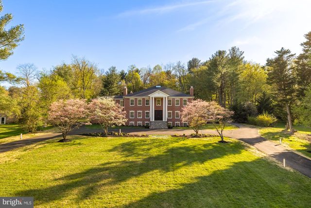 10821 BARN WOOD LN, Potomac, MD 20854