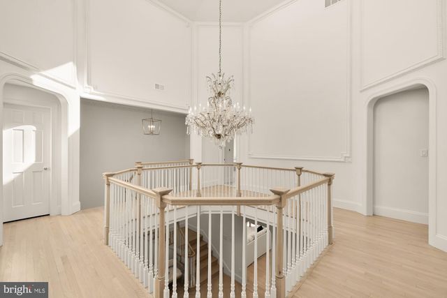 10821 BARN WOOD LN, Potomac, MD 20854