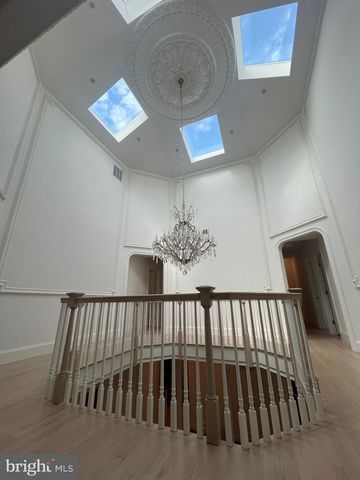 10821 BARN WOOD LN, Potomac, MD 20854