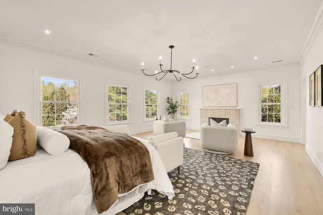 10821 BARN WOOD LN, Potomac, MD 20854