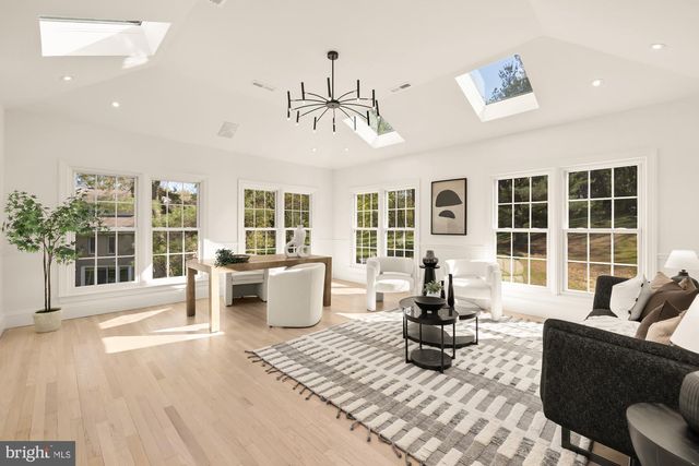 10821 BARN WOOD LN, Potomac, MD 20854