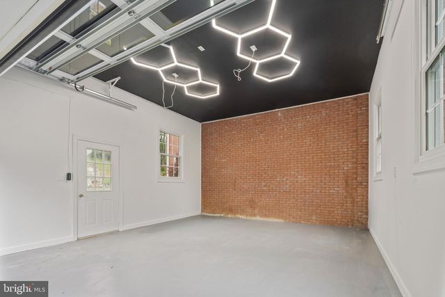 10821 BARN WOOD LN, Potomac, MD 20854