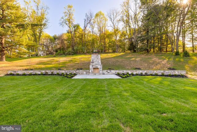 10821 BARN WOOD LN, Potomac, MD 20854