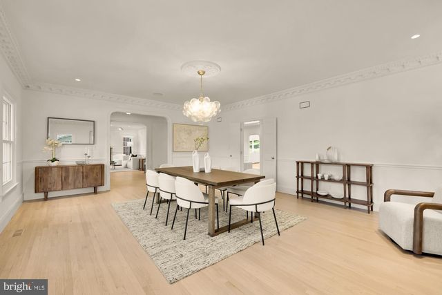 10821 BARN WOOD LN, Potomac, MD 20854