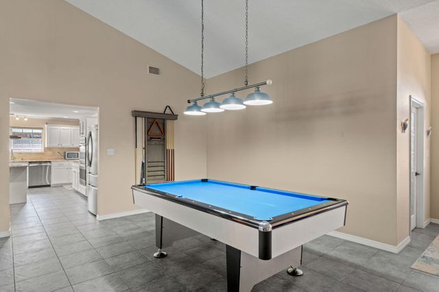 2314 Miami Court, Navarre, FL 32566