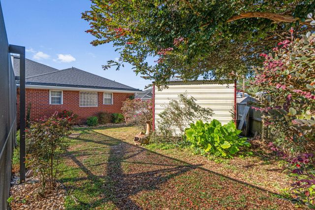 2314 Miami Court, Navarre, FL 32566