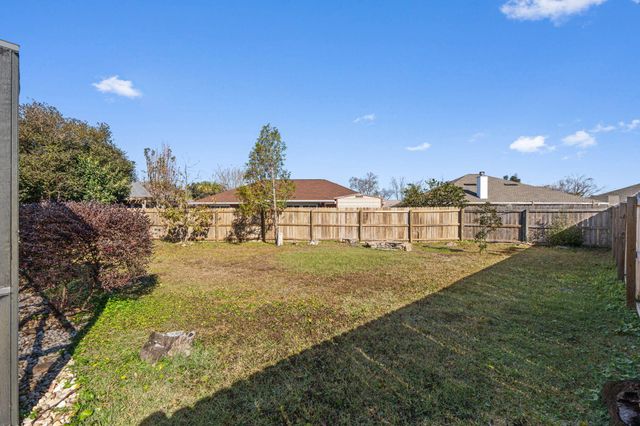 2314 Miami Court, Navarre, FL 32566