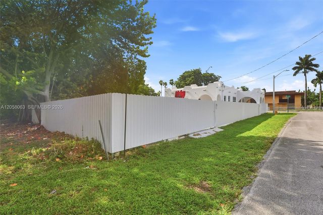 1909 NW 62nd St, Miami, FL 33147