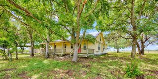 3814 Maeker RD, Flatonia, TX 78941