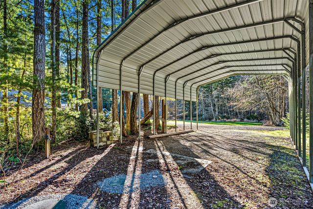 14825 NW Holly Road, Seabeck, WA 98380