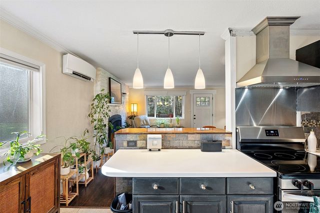 14825 NW Holly Road, Seabeck, WA 98380