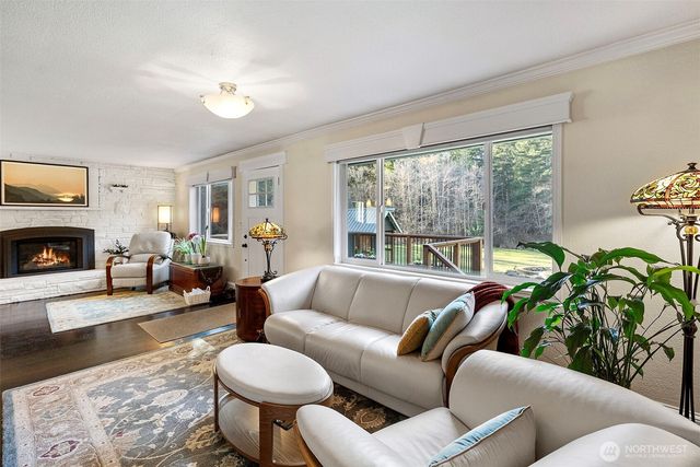 14825 NW Holly Road, Seabeck, WA 98380