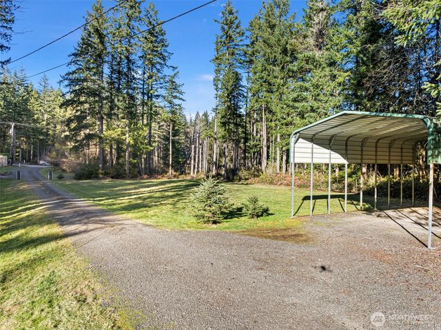14825 NW Holly Road, Seabeck, WA 98380