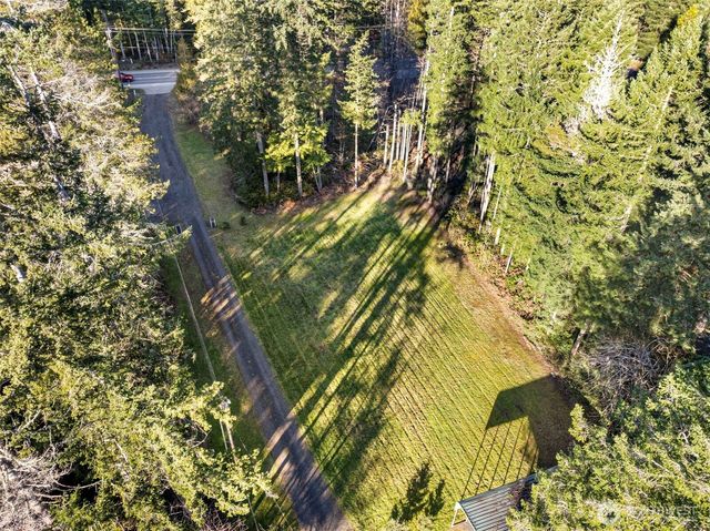 14825 NW Holly Road, Seabeck, WA 98380