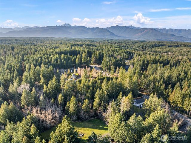 14825 NW Holly Road, Seabeck, WA 98380