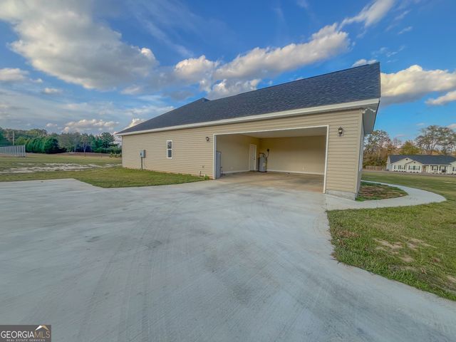 522 Clearwater Cir Road, Dublin, GA 31021