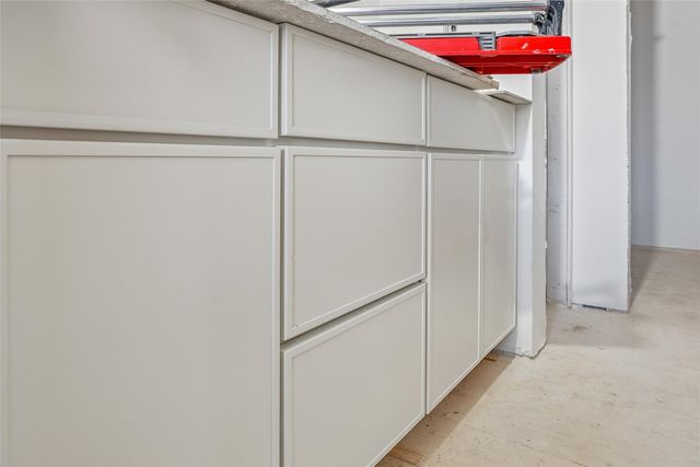 1608 N G Street, Indianola, IA 50125