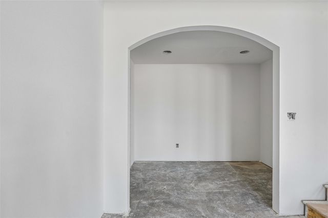 1608 N G Street, Indianola, IA 50125