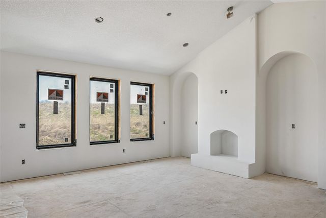 1608 N G Street, Indianola, IA 50125