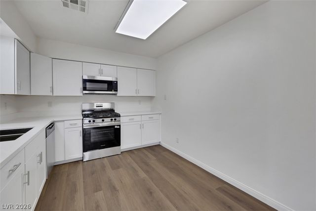 2137 Petersham Court C, Las Vegas, NV 89108