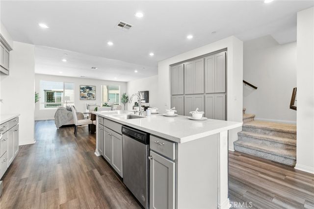 172 Bahia, Covina, CA 91722