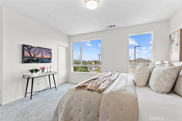 172 Bahia, Covina, CA 91722