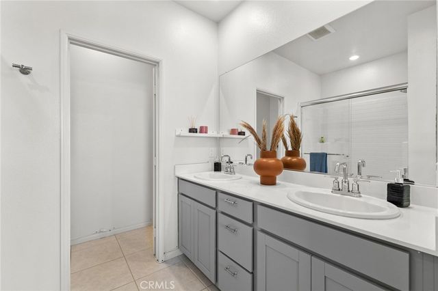 172 Bahia, Covina, CA 91722