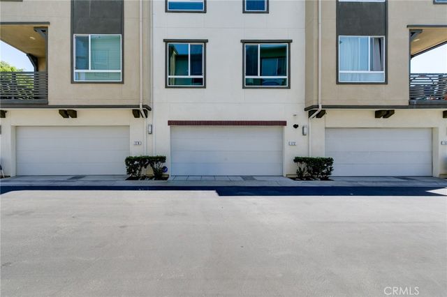 172 Bahia, Covina, CA 91722