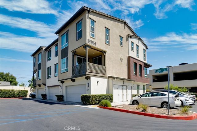 172 Bahia, Covina, CA 91722