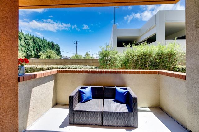 172 Bahia, Covina, CA 91722