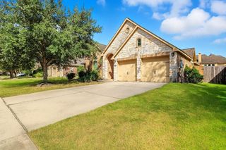 14105 Green Thicket Drive, Pearland, TX 77584