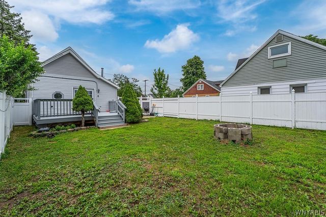 44 Frederick Street, Cheektowaga, NY 14227